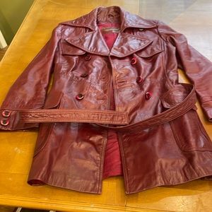 Etienne Aigner VTG EUC Women’s Size 10 100% Genuine Leather Jacket